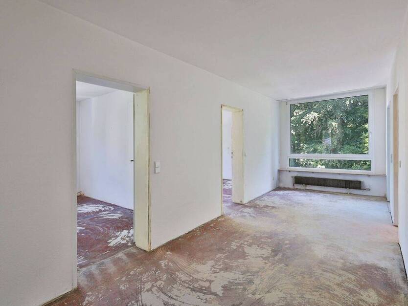 Großzügige 3,5-Zimmer-Wohnung mit Südbalkon und Waldblick