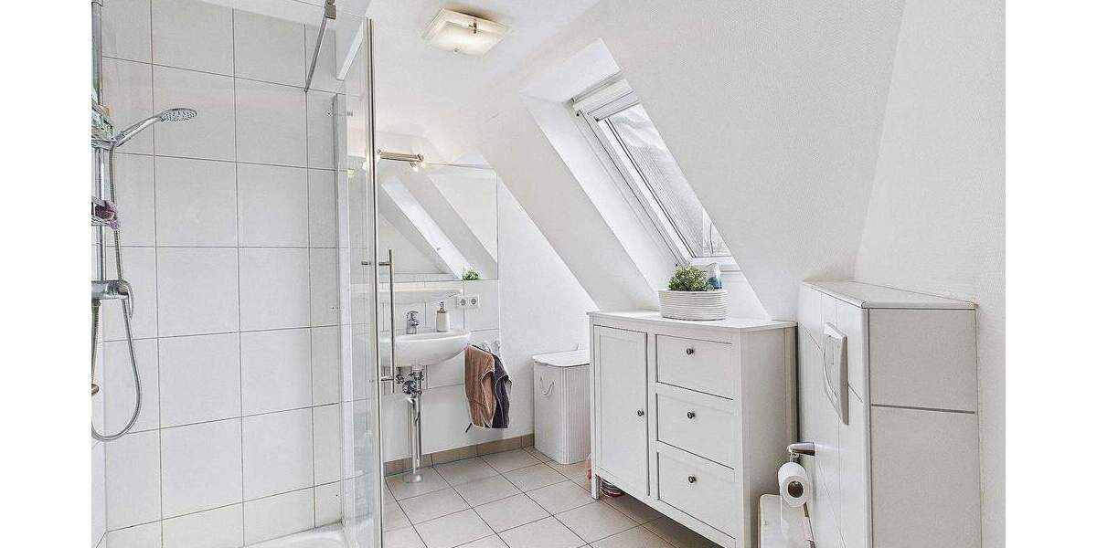 Mehrfamilienhaus, Wohnhaus Stuttgart Untertürkheim - 1 Zimmer, 246 m&sup2;, 780.000&euro; | Angebot:23763782