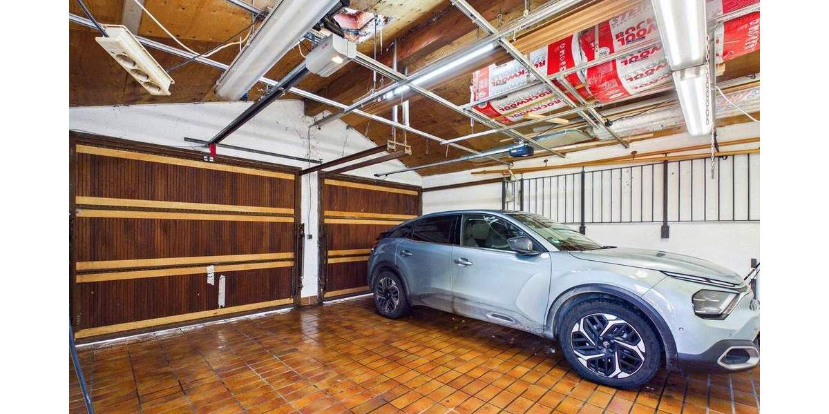 Mehrfamilienhaus, Wohnhaus Ludwigsburg Neckarweihingen - 6 Zimmer, 180 m&sup2;, 550.000&euro; | Angebot:25772242