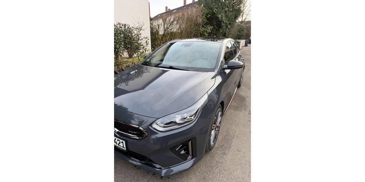 Kia pro ceed / ProCeed 92.000 km 20.000 &euro; Freiberg a.N 71691