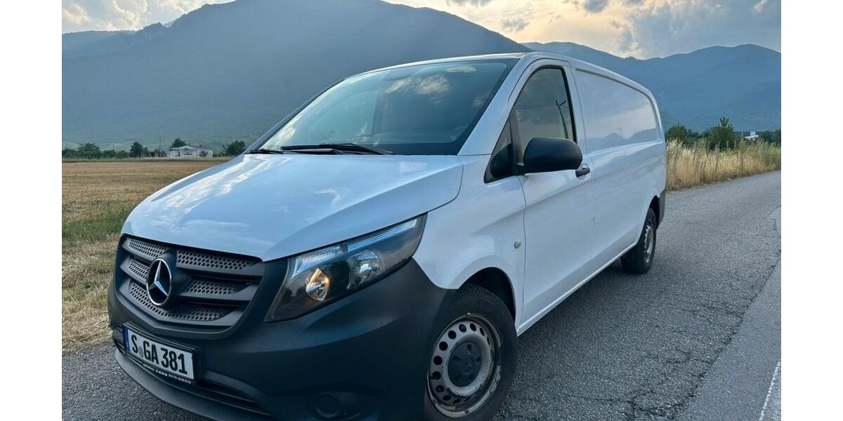 Mercedes-Benz Vito 258.000 km 14.100 € Stuttgart 70565