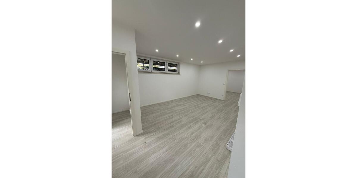 Etagenwohnung Rutesheim - 2 Zimmer, 70 m&sup2;, 900&euro; | Angebot:25022226