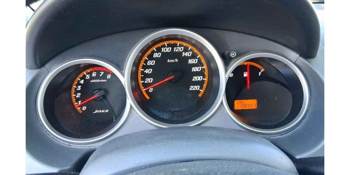 Honda Jazz 106.000 km 3.890 &euro; Stuttgart 70199