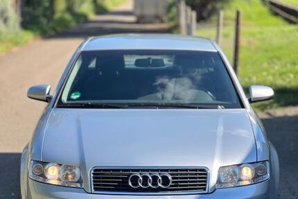 Audi A4 189.000 km 1.950 € Stuttgart 70435