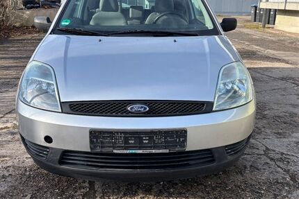 Ford Fiesta 175.000 km 1.800 &euro; Sindelfingen 71069