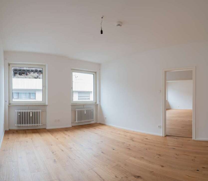 Wohnung zum Mieten in Stuttgart 1.590 € 111 m² 4 zimmer