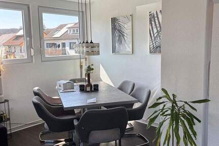 Schöne und helle 2,5 Zimmerwohnung in traumhafter Lage 2 zimmer