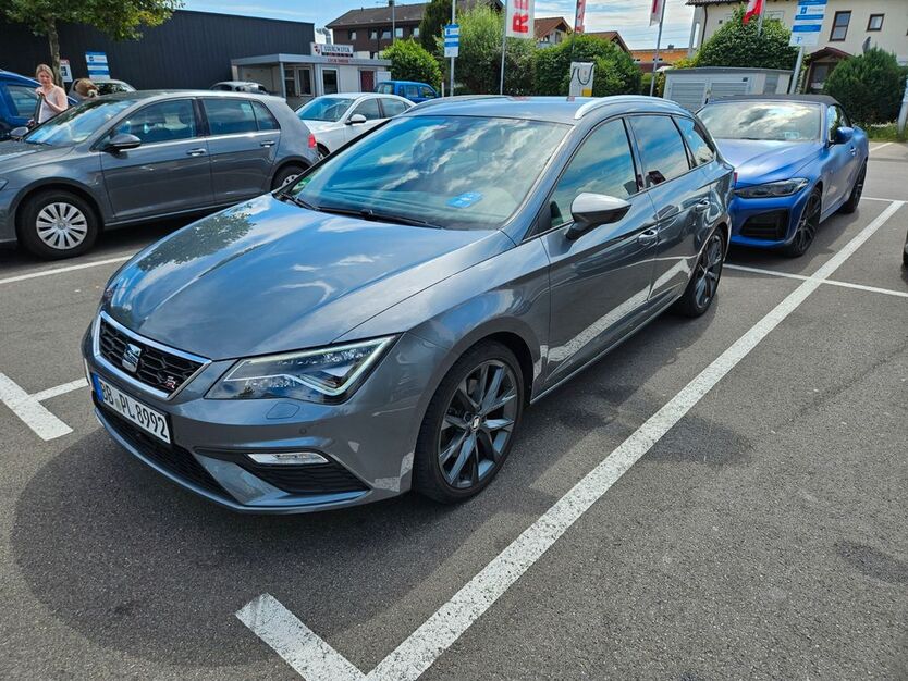 Seat Leon 128.000 km 14.100 € Holzgerlingen 71088
