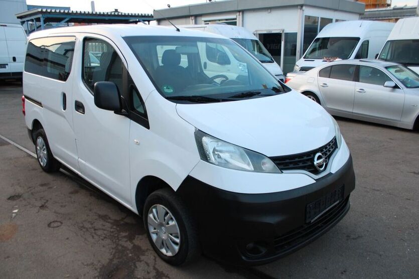 NV200
