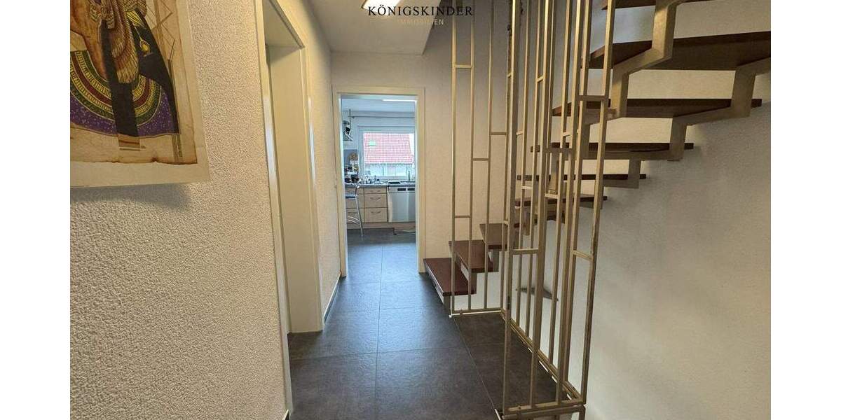 Reihenendhaus Albershausen - 7 Zimmer, 176 m&sup2;, 540.000&euro; | Angebot:23951209
