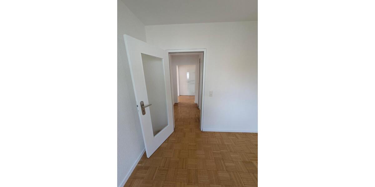 Etagenwohnung Kornwestheim - 3.5 Zimmer, 82 m&sup2;, 1.490&euro; | Angebot:26395526