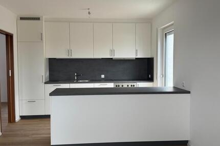 Frisch modernisierte Doppelhaushälfte in schöner Wohnlage mit Garage !