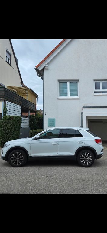 VW T-Roc 68.000 km 19.900 € Schorndorf 73614