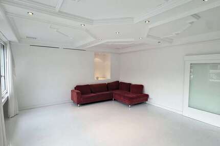 Büro in Stuttgart 3.100 € 303 m² zimmer