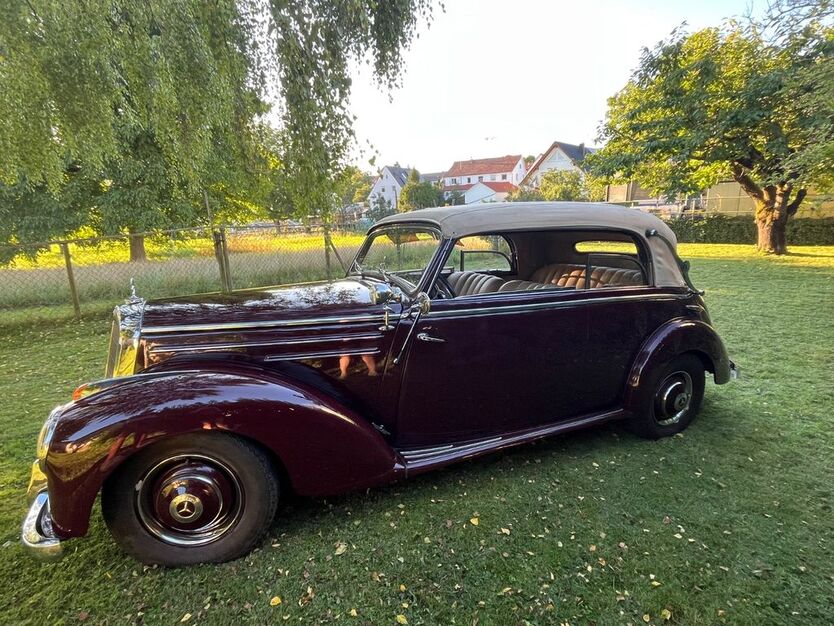 Mercedes-Benz 220 60.500 km 98.500 € Stuttgart 70180