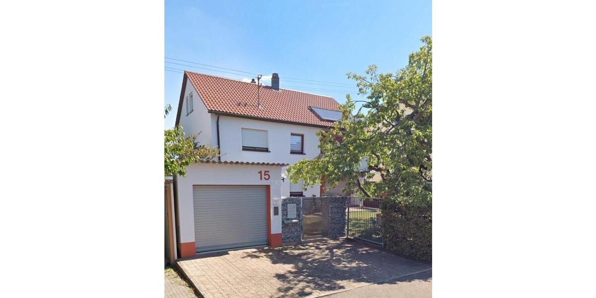 Dachgeschoßwohnung Waldenbuch - 2 Zimmer, 54 m&sup2;, 700&euro; | Angebot:26587026
