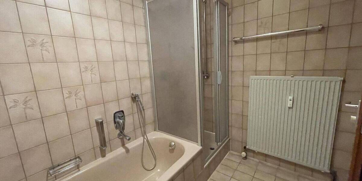 Etagenwohnung Besigheim - 4 Zimmer, 85 m&sup2;, 245.000&euro; | Angebot:26844088
