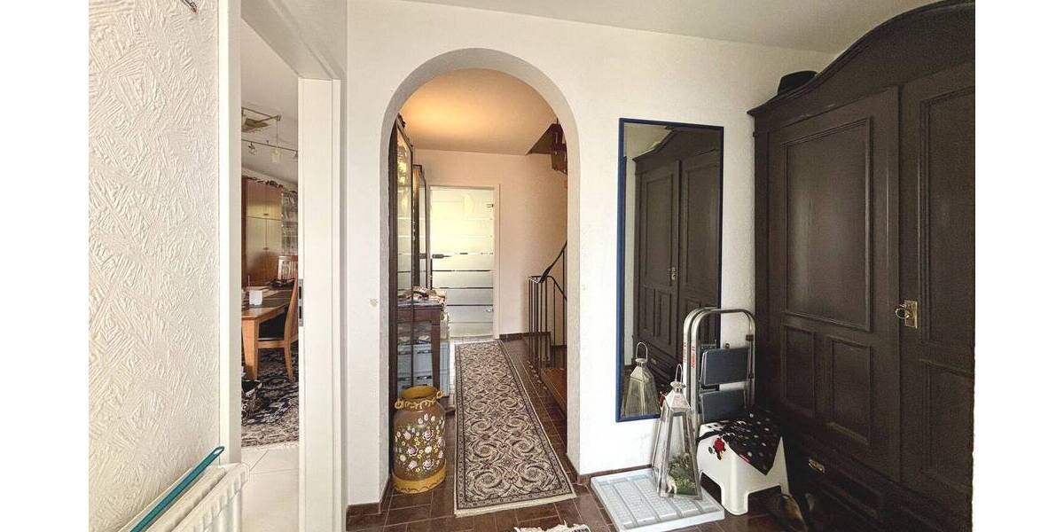 Reihenmittelhaus Stuttgart Hofen - 5 Zimmer, 130 m&sup2;, 480.000&euro; | Angebot:25909036