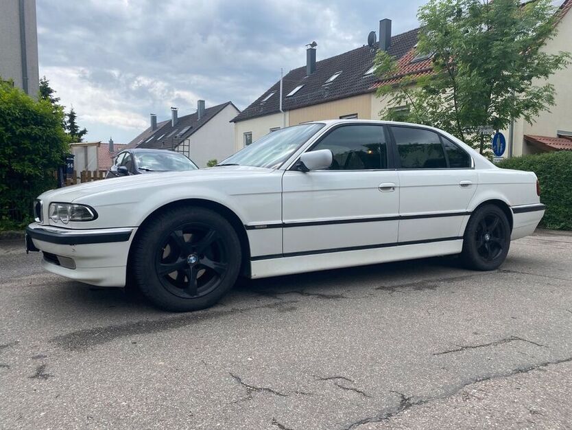 728