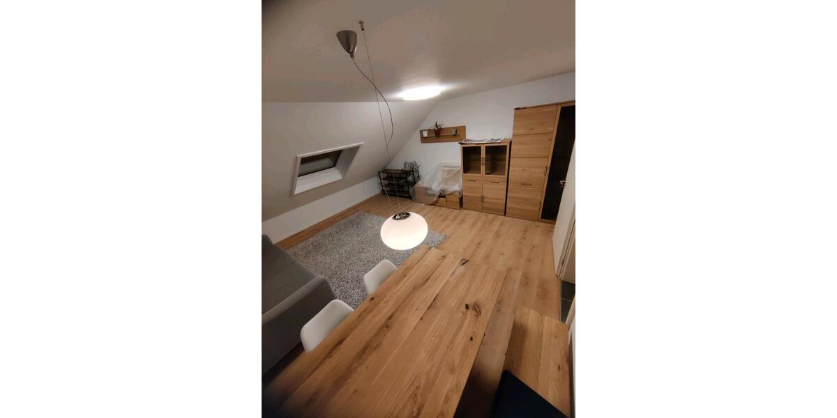 Dachgeschoßwohnung Gerlingen - 3 Zimmer, 65 m&sup2;, 1.050&euro; | Angebot:24983812