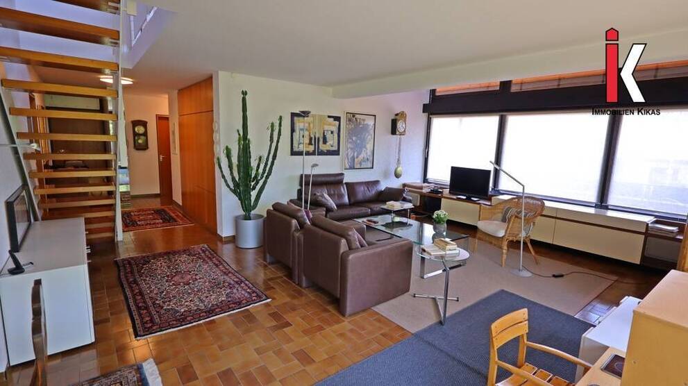 Ein Zuhaue mit tollem Garten inkl. ELW! Familienhaus in ruhiger Lage von Aidlingen