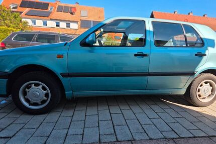 VW Golf 151.000 km 2.300 &euro; Nürtingen 72622