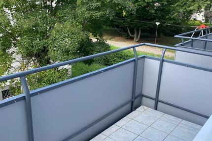 2 Zimmer-Wohnung mit Balkon in Stuttgart-Stammheim ab 15.12. frei 2 zimmer