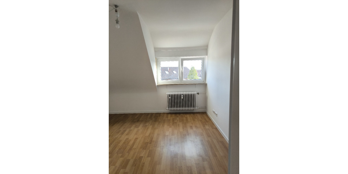 Dachgeschoßwohnung Stuttgart Sillenbuch - 2 Zimmer, 72 m&sup2;, 910&euro; | Angebot:24977370