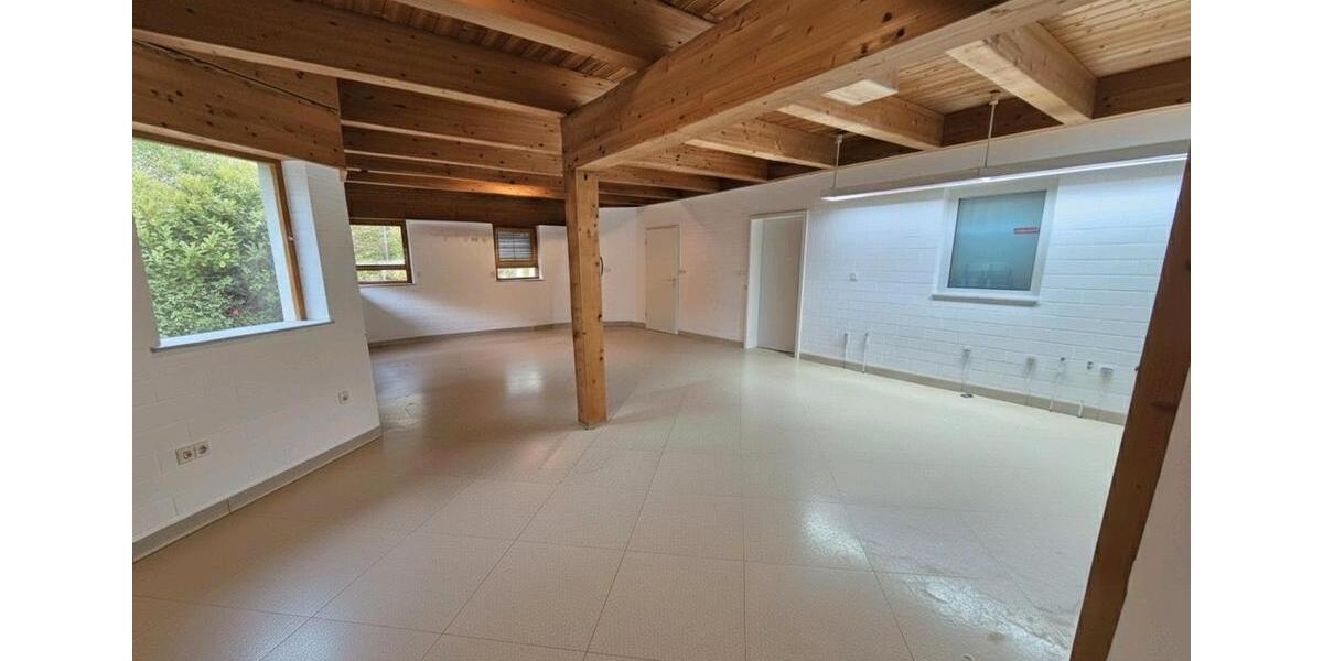 Gewerberäume Büro Praxis Lagerfläche etc. 50 oder 100 qm zimmer