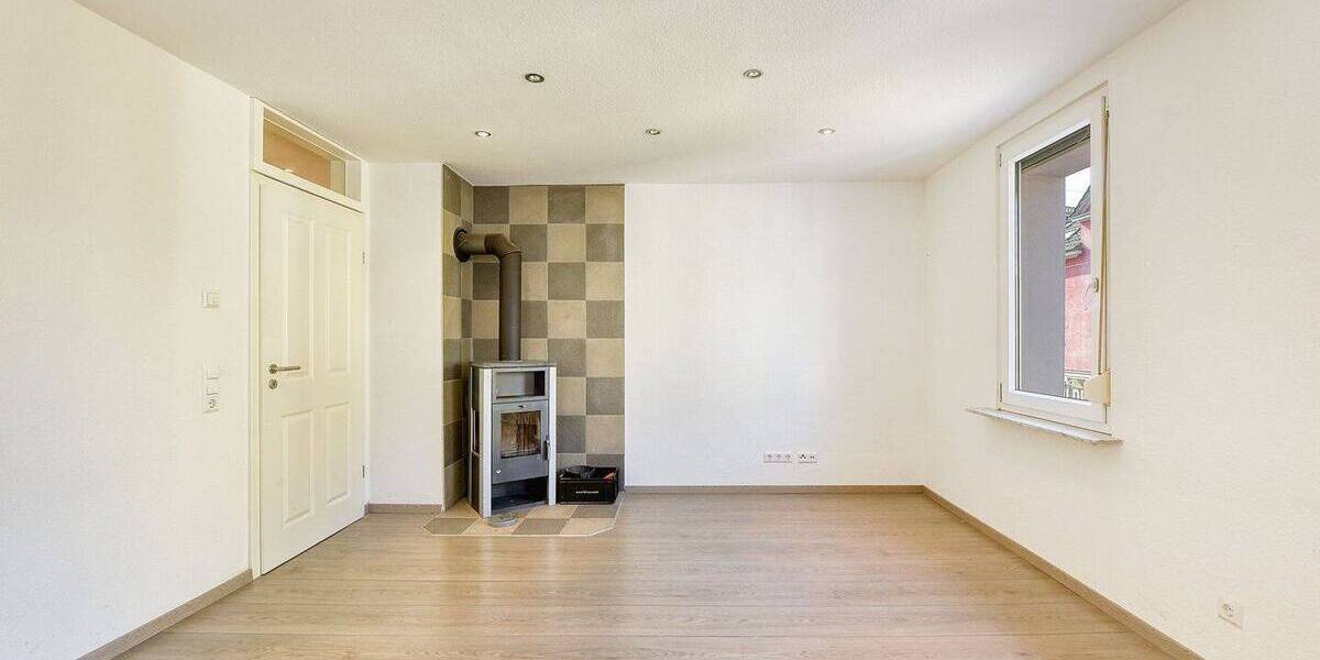Etagenwohnung Stuttgart Bad Cannstatt - 3 Zimmer, 62 m&sup2;, 900&euro; | Angebot:26289861