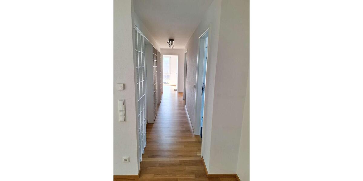 Etagenwohnung Leinfelden-Echterdingen Echterdingen - 4 Zimmer, 105 m&sup2;, 1.750&euro; | Angebot:26516359