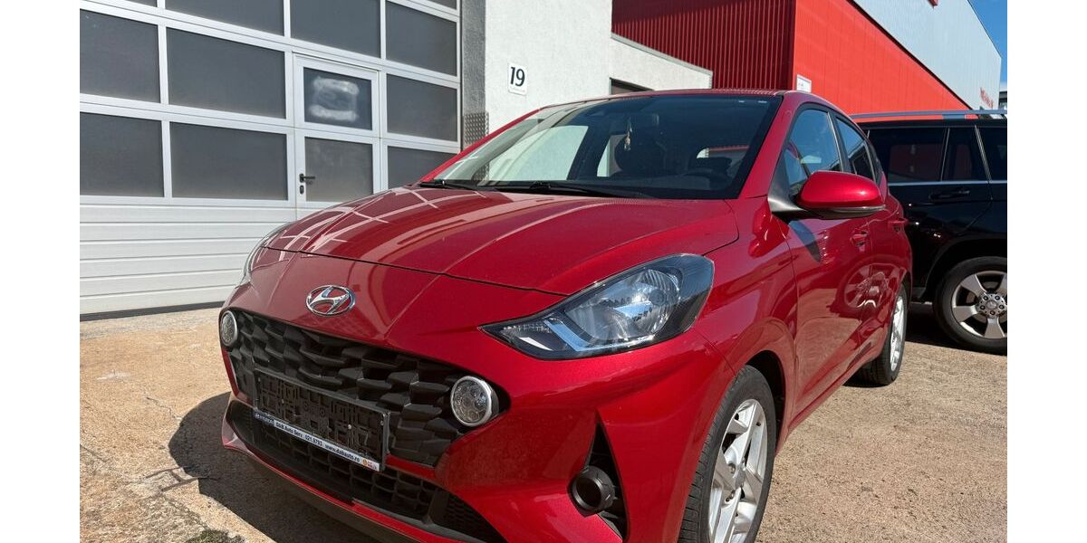 Hyundai i10 27.900 km 12.990 &euro; Filderstadt 70794