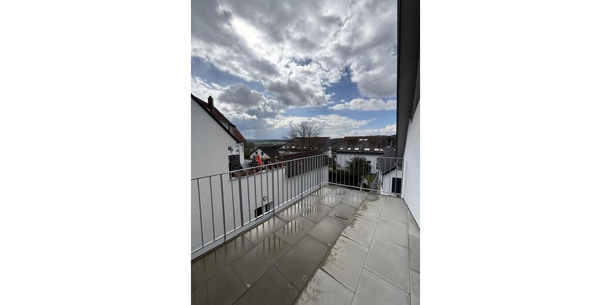 Etagenwohnung Ludwigsburg Hoheneck - 3.5 Zimmer, 90 m&sup2;, 1.350&euro; | Angebot:26089403