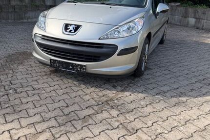 Peugeot 207 149.337 km 2.900 &euro; Kirchentellinsfurt 72138