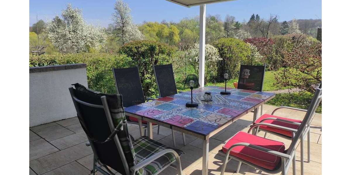 Einfamilienhaus Kirchheim unter Teck - 10.5 Zimmer, 330 m&sup2;, 1.150.000&euro; | Angebot:26186085