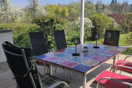 Haus Kirchheim unter Teck - 10.5 Zimmer, 330 m&sup2;, 1.150.000&euro; | Angebot:26186085