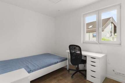 Wohnung zum Mieten in Zuffenhausen-Mitte 490 € 13.5 m²