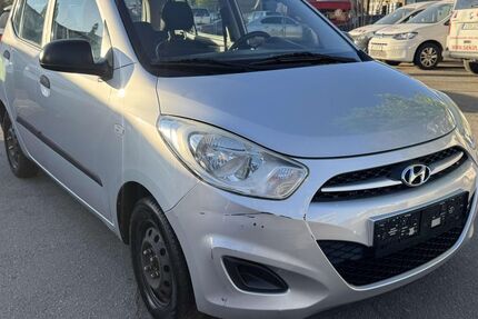 Hyundai i10 200.000 km 1.699 &euro; Stuttgart 70469