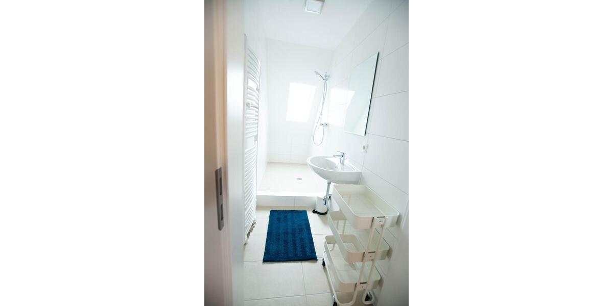 Etagenwohnung Stuttgart Mühlhausen - 1 Zimmer, 13 m&sup2;, 399&euro; | Angebot:26727840