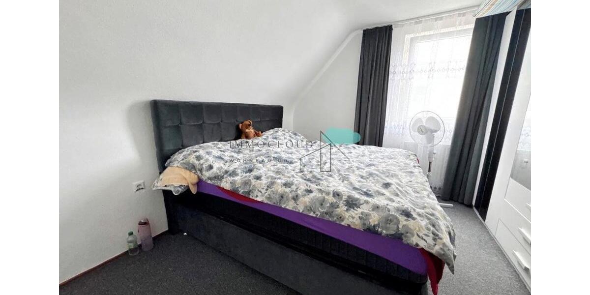 Dachgeschoßwohnung Esslingen am Neckar Brühl - 3 Zimmer, 61 m&sup2;, 199.999&euro; | Angebot:26380772
