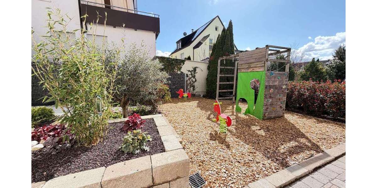 Etagenwohnung Esslingen Brühl - 3 Zimmer, 72 m&sup2;, 1.200&euro; | Angebot:26165248