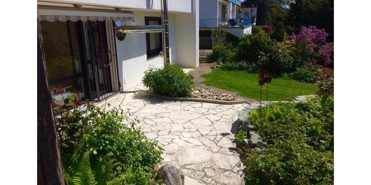 Erdgeschoßwohnung Esslingen am Neckar Brühl - 3 Zimmer, 103 m&sup2;, 1.200&euro; | Angebot:25048736