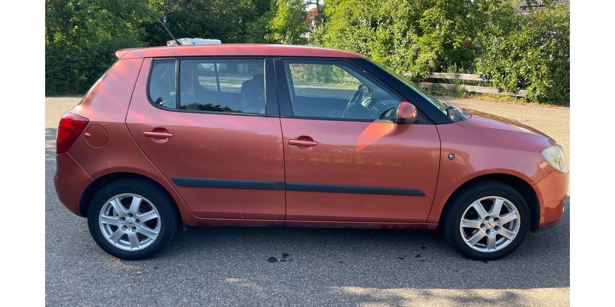 Skoda Fabia 114.000 km 2.200 &euro; Neuffen 72639