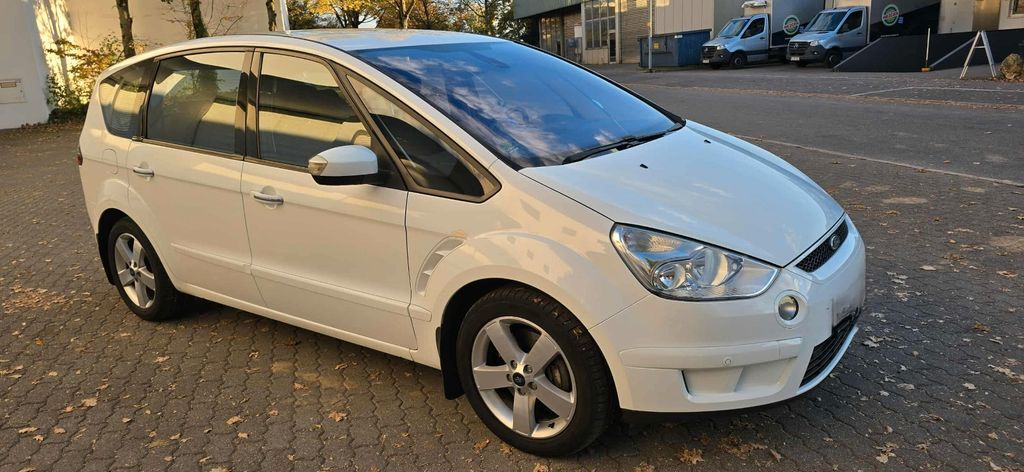 Ford S-Max 196.000 km 6.000 € Ostfildern 73760