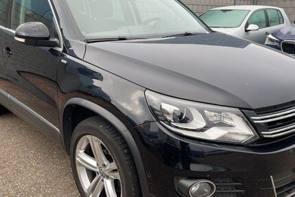 VW Tiguan 211.906 km 12.490 € Schwieberdingen/bei Stuttgart 71701
