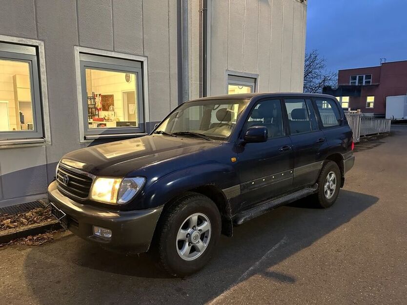 Land Cruiser
