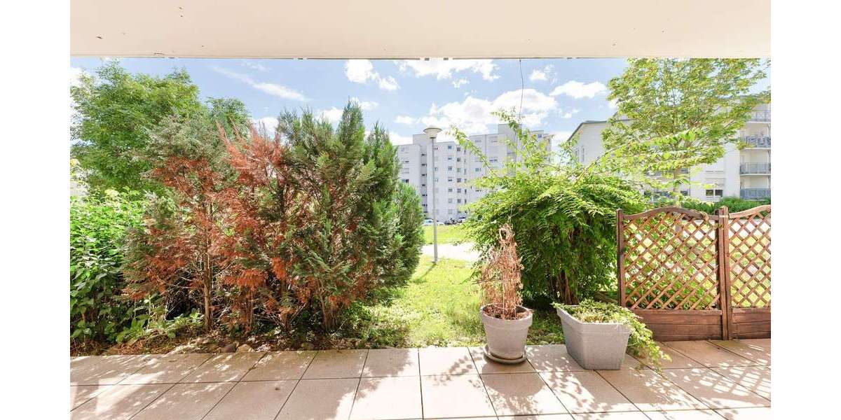 Etagenwohnung Leonberg - 4 Zimmer, 109 m&sup2;, 1.590&euro; | Angebot:27032259