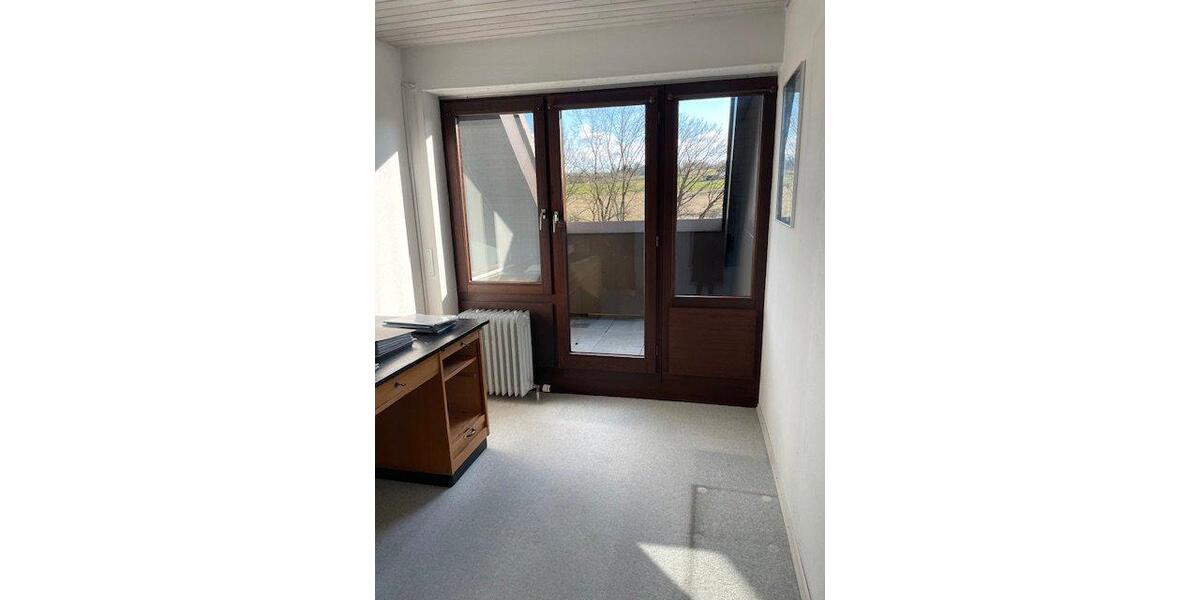 Etagenwohnung Oberboihingen - 6 Zimmer, 125 m&sup2;, 1.500&euro; | Angebot:26346927