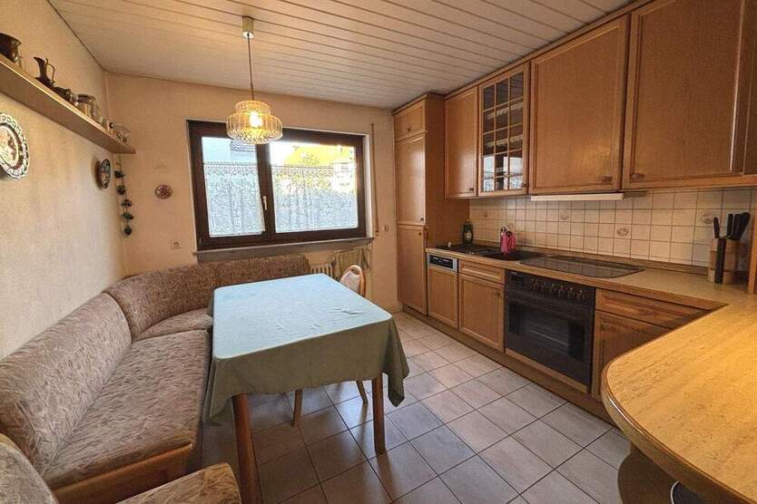 2 - Zimmer - Wohnung mit Balkon und Tiefgaragenstellplatz 2 zimmer