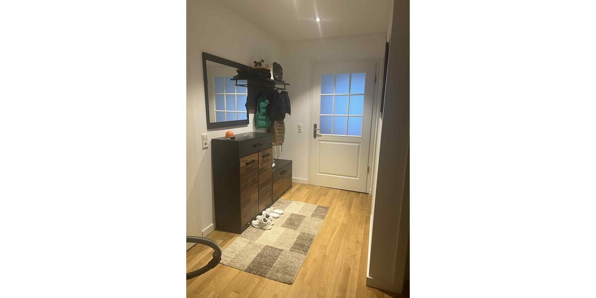 Maisonettenwohnung Ludwigsburg - 4 Zimmer, 85 m&sup2;, 1.400&euro; | Angebot:25061996